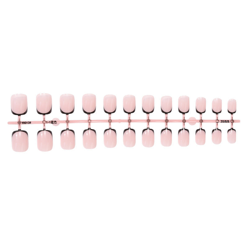 Art nail set with stylish black and white finish Stornfield