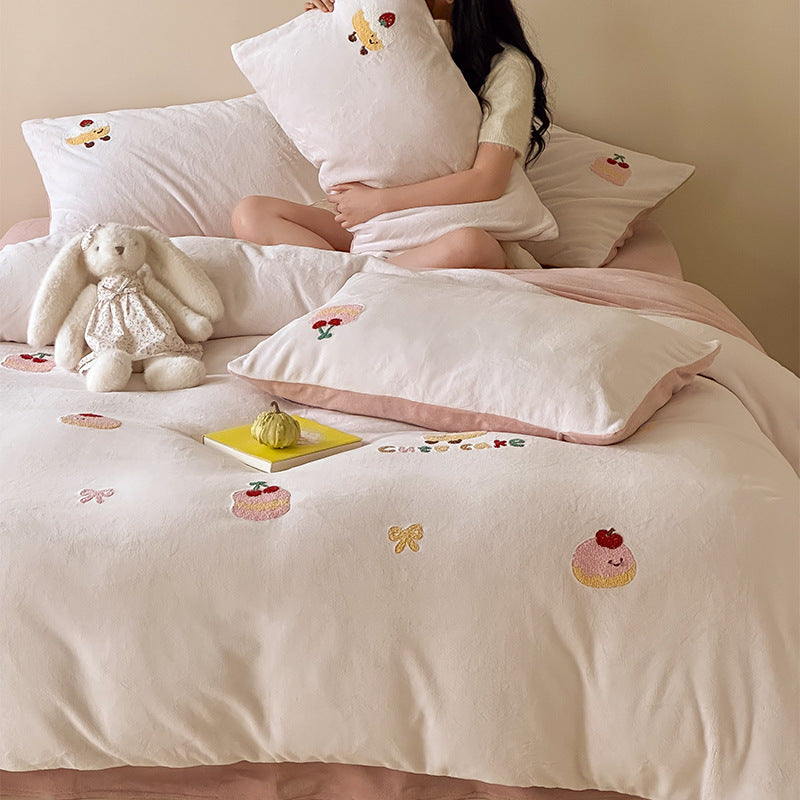 Soft-Touch Embroidered Dessert Appliqué Duvet Cover Set