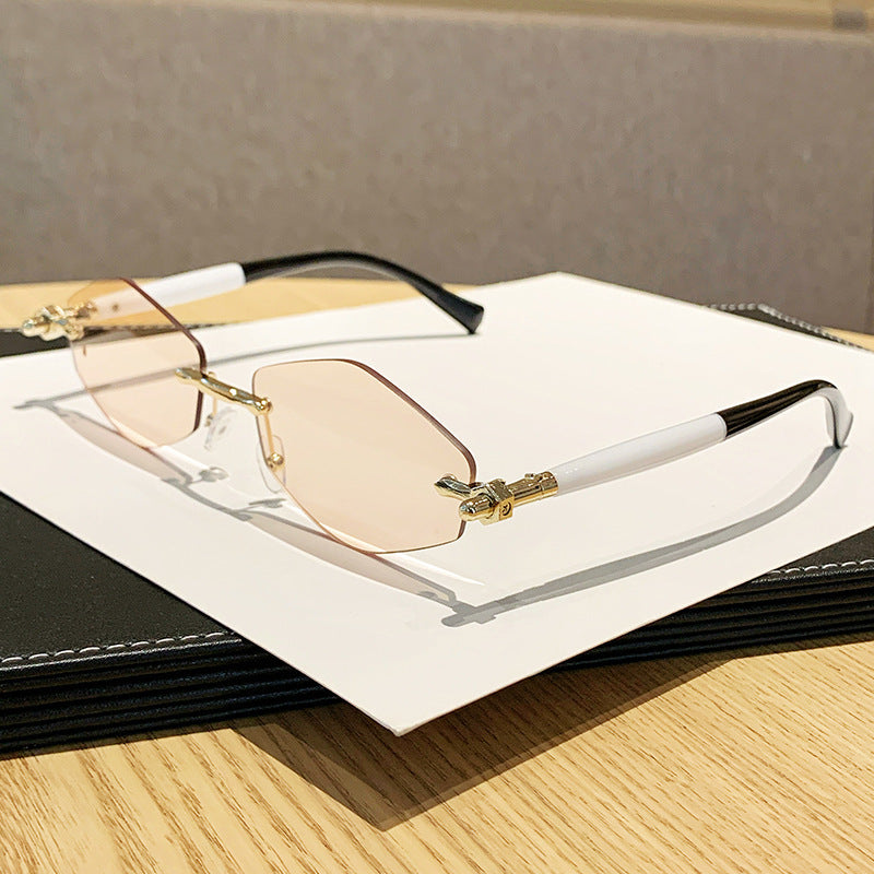 Women's futuristic sunglasses with oversized rectangular frame Stornfield
