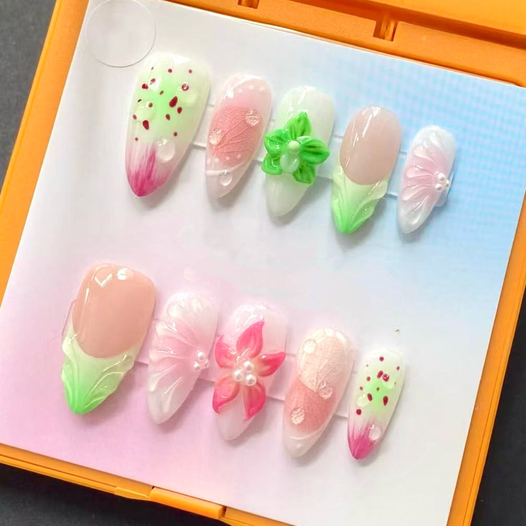 Decorative Floral Artwork Press-On Nail Set