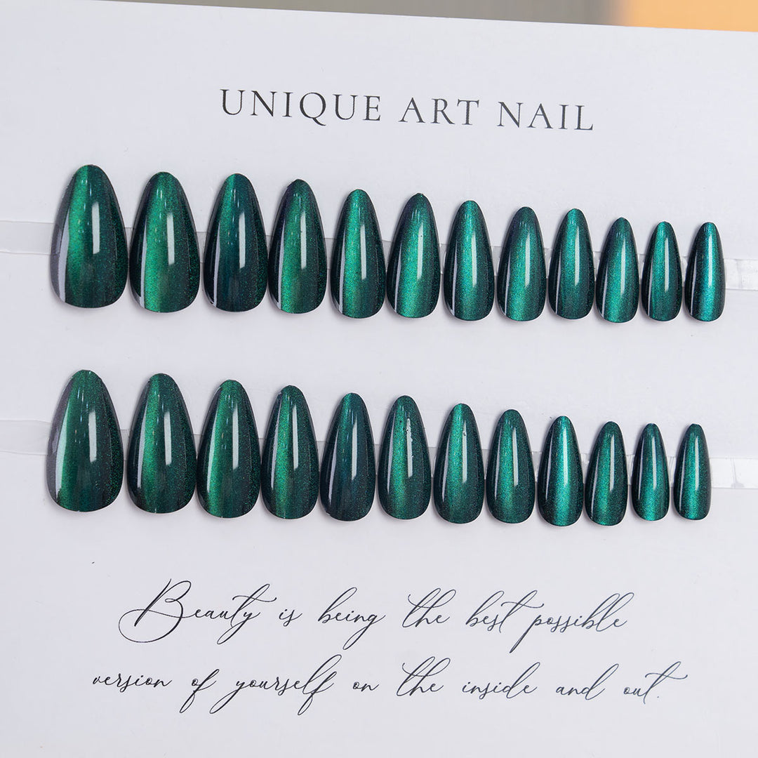 Elegant Press-On Nail Set with Shimmering Finish