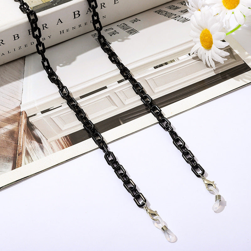 Fashionable necklace with clip clasp Stornfield