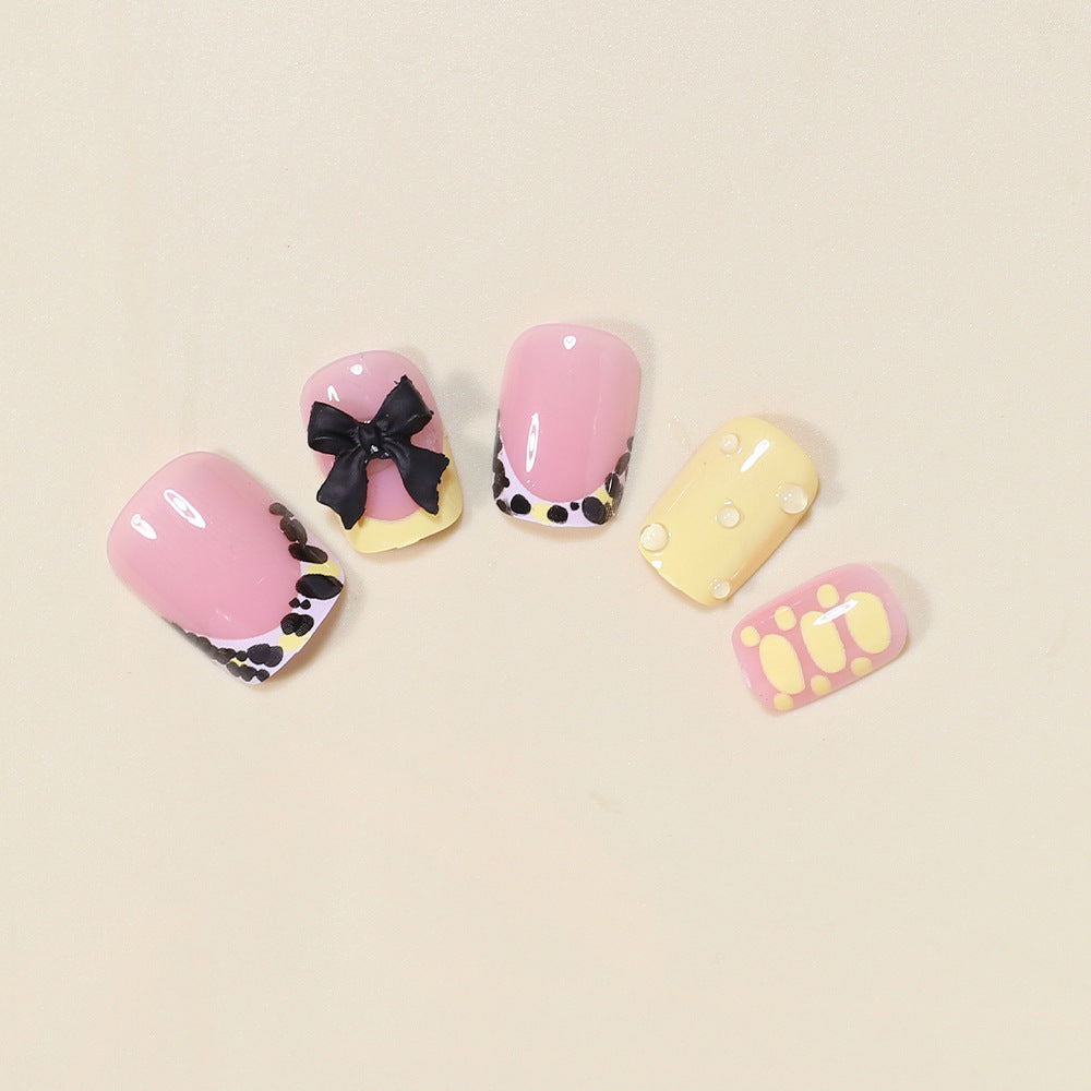 Creative Decorative Press-On Nail Set Stornfield