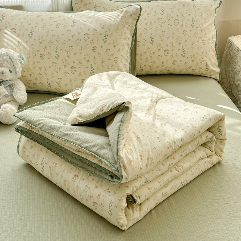Floral Patterned Quilted Bedspread