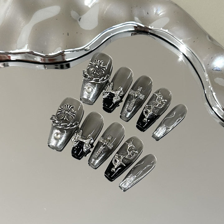 Artistic Gothic-Themed Press-On Nail Set