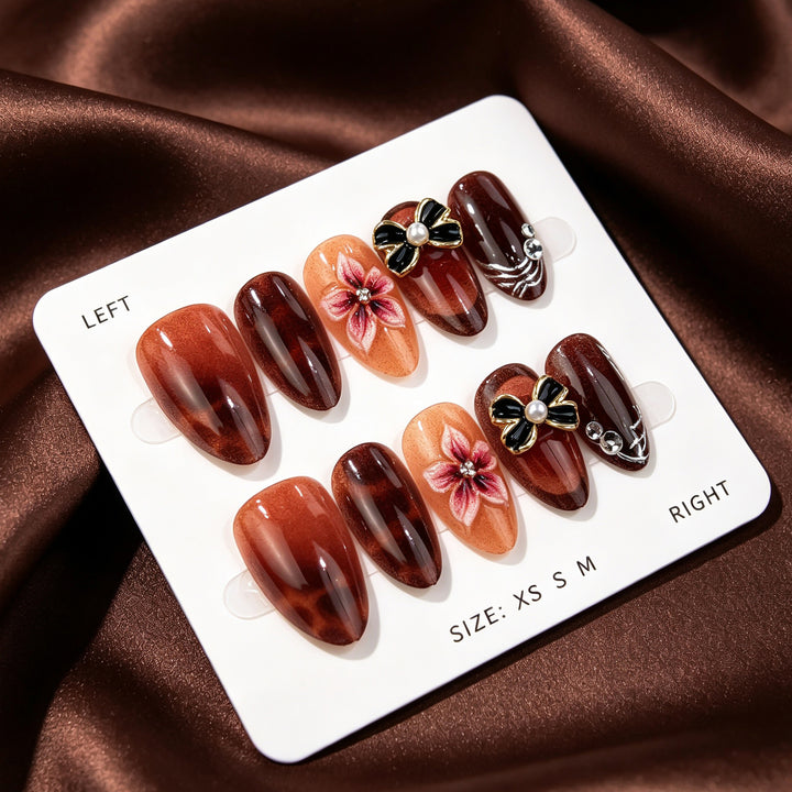 Decorative Floral Nail Art Press-On Set
