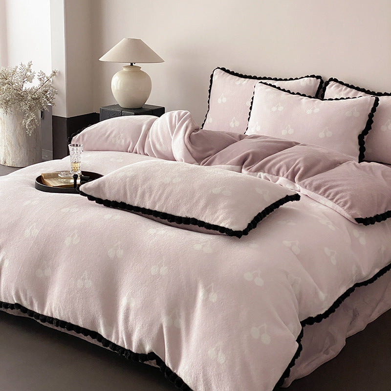Cozy velour bedding set made of microfiber with all-over dog motif