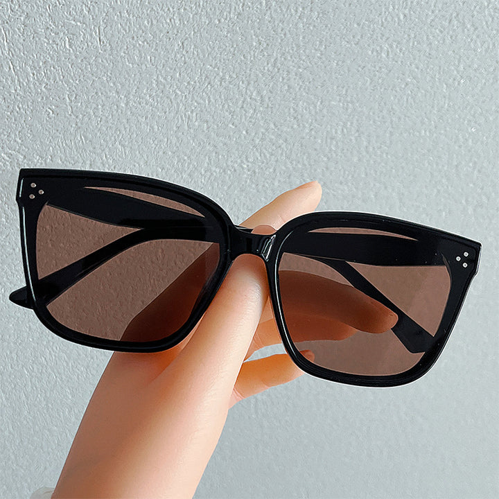 Women's fashionable oversized sunglasses in retro style Stornfield