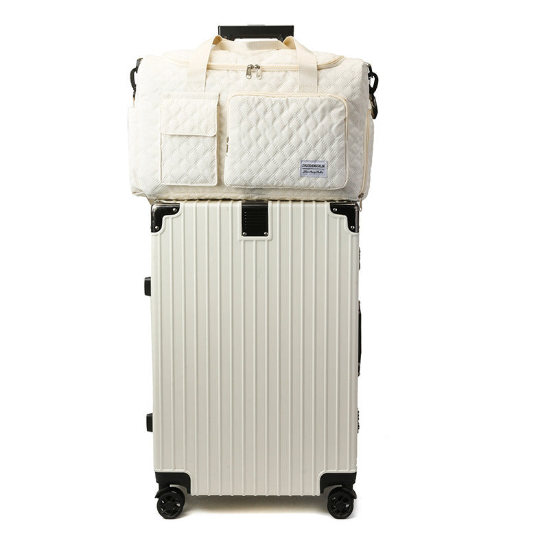 Multifunctional Sports And Travel Bag With Numerous Exterior Pockets Stornfield