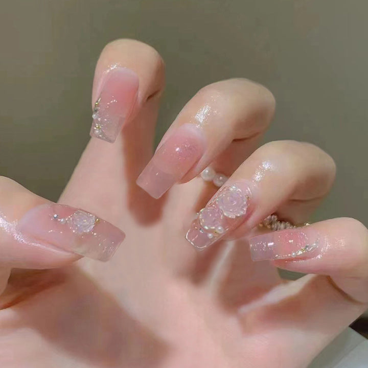 Stylish heart and ombre design artificial nails Stornfield