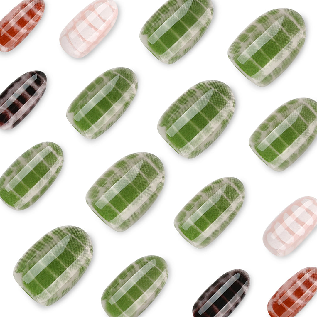 Artful nail art with creative patterns Stornfield