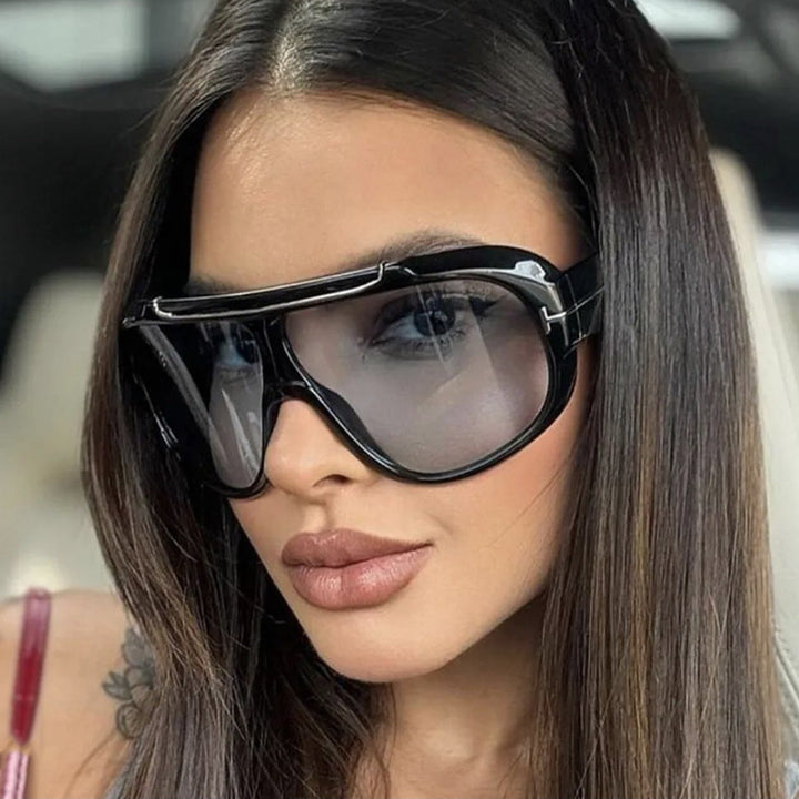 Ladies oversized sunglasses in a modern, transparent design Stornfield