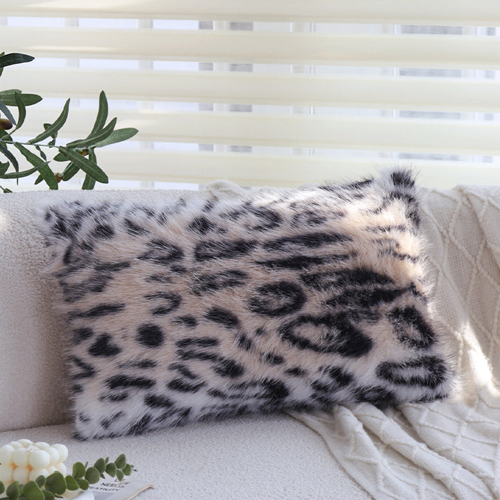 Elegant and modern pillow