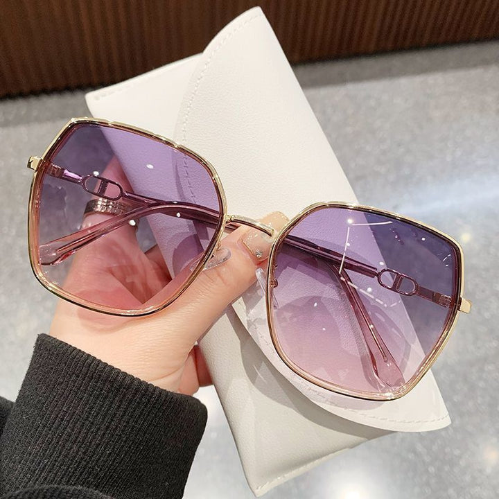 Women's stylish sunglasses in modern design Stornfield