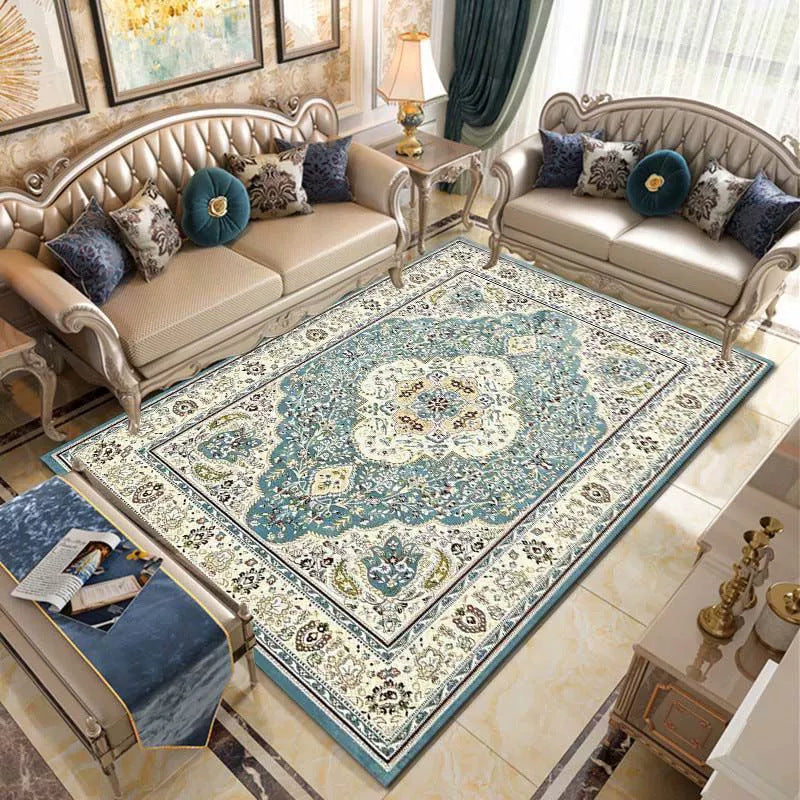 Elegant Vintage-Inspired Area Rug