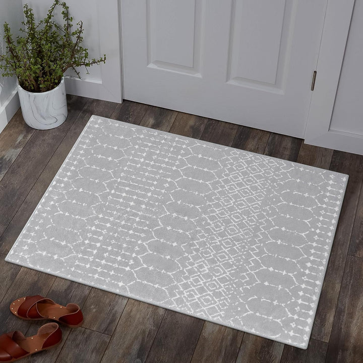 Geometric Patterned Indoor Area Mat for Home