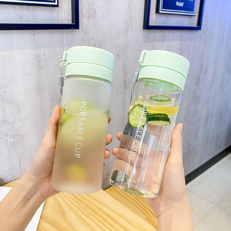 Women's water bottle with innovative lid Stornfield