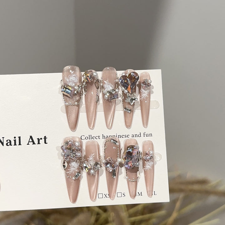 Decorative and Elegant Press-On Nail Art Set