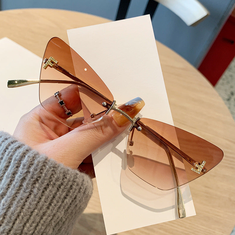 Womens Cat-Eye Sunglasses in modern design with innovative frame Stornfield