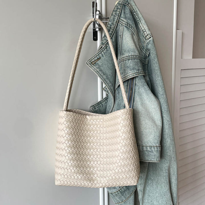 Handcrafted ven Leather Tote Stornfield