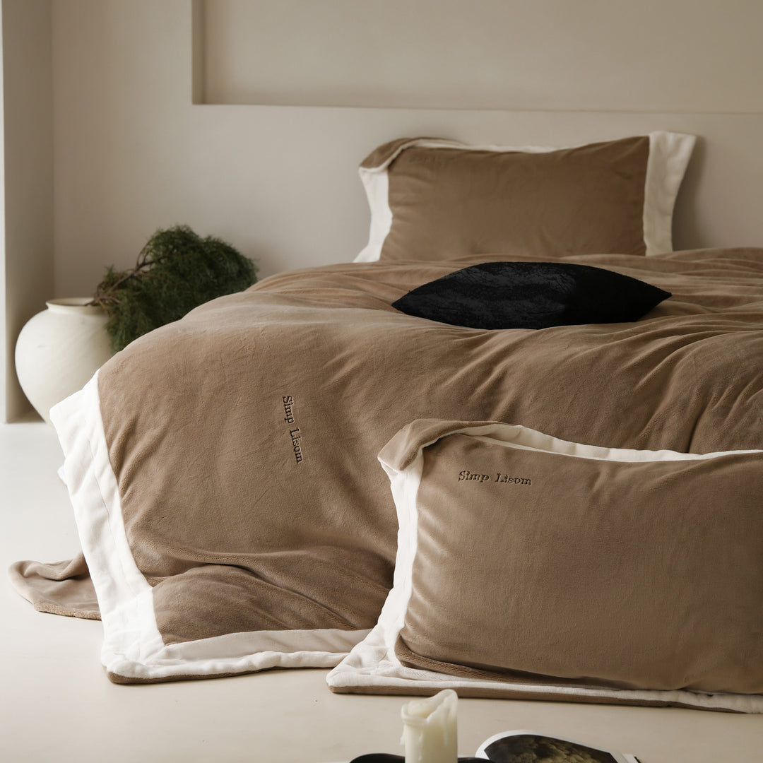 Luxurious Plush Bedding Set