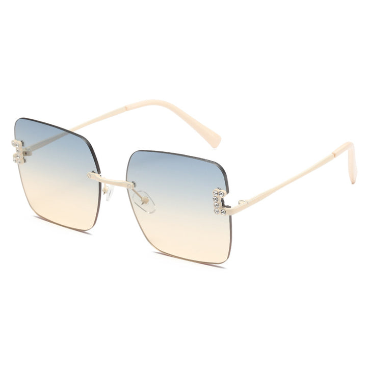 Women's fashionable square sunglasses with delicate design details Stornfield