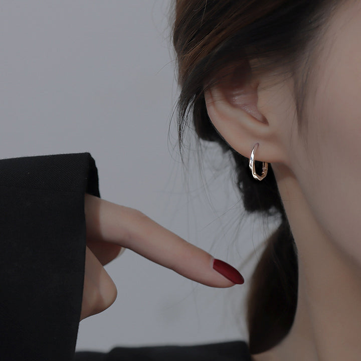 Fashionable and Elegant Hoops Made of High-Quality Metal Stornfield