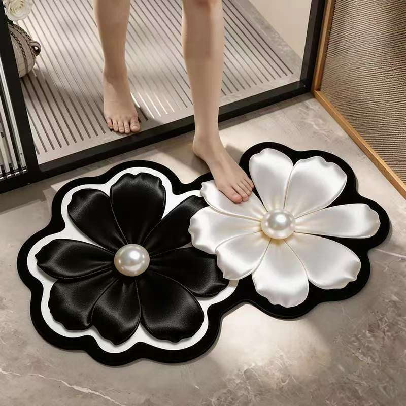 Elegant Floral Design Bath Mat