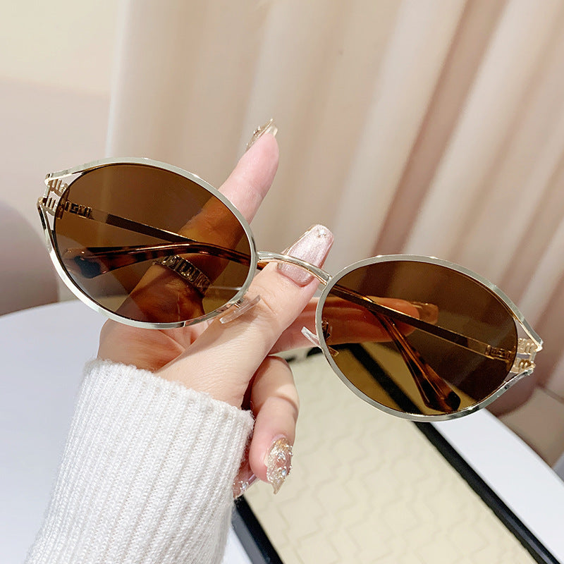 Women's elegant Cat-Eye sunglasses with fine metal frame Stornfield