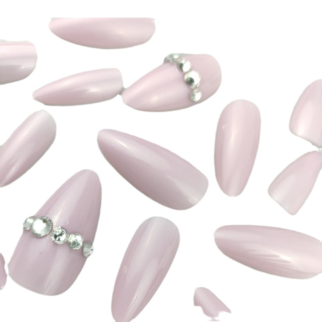 Elegant Almond-Shaped Nail Enhancements Stornfield 1789915615
