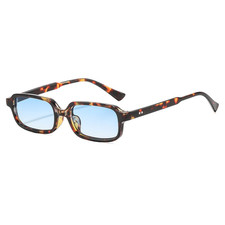 Vintage-Inspired Angular Sunglasses Stornfield
