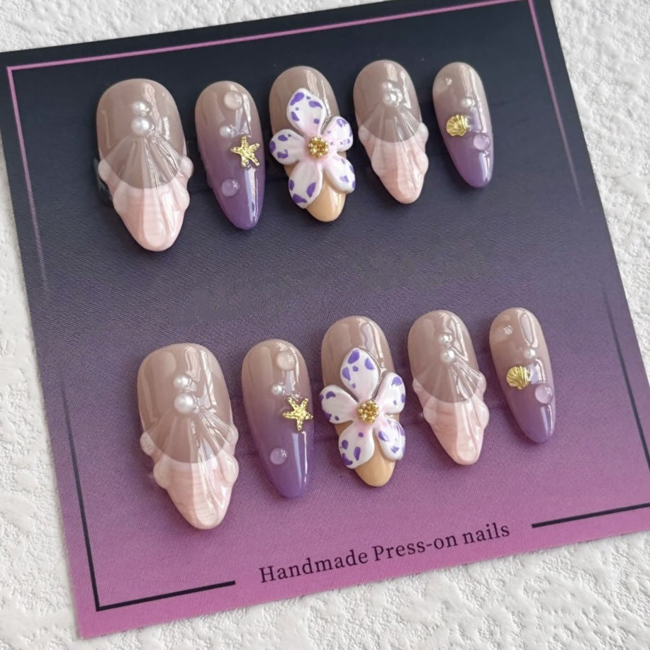Elegant Floral Press-On Nail Design Set