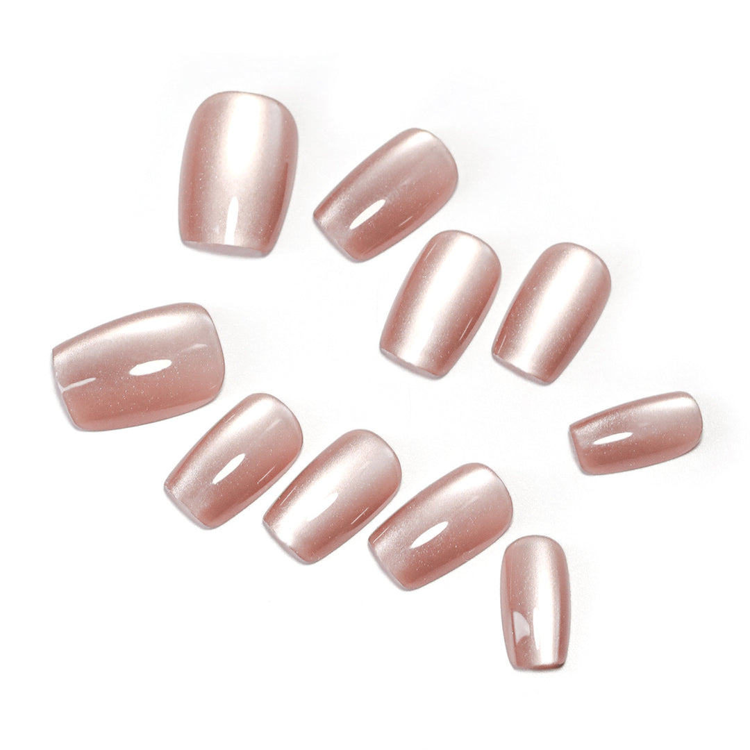Artificial nail extensions with glossy finish Stornfield