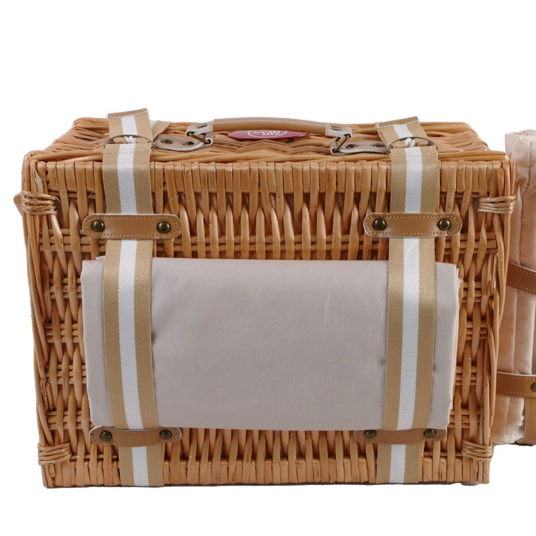 Ladies picnic basket with integrated dish set and stylish leather detail Stornfield