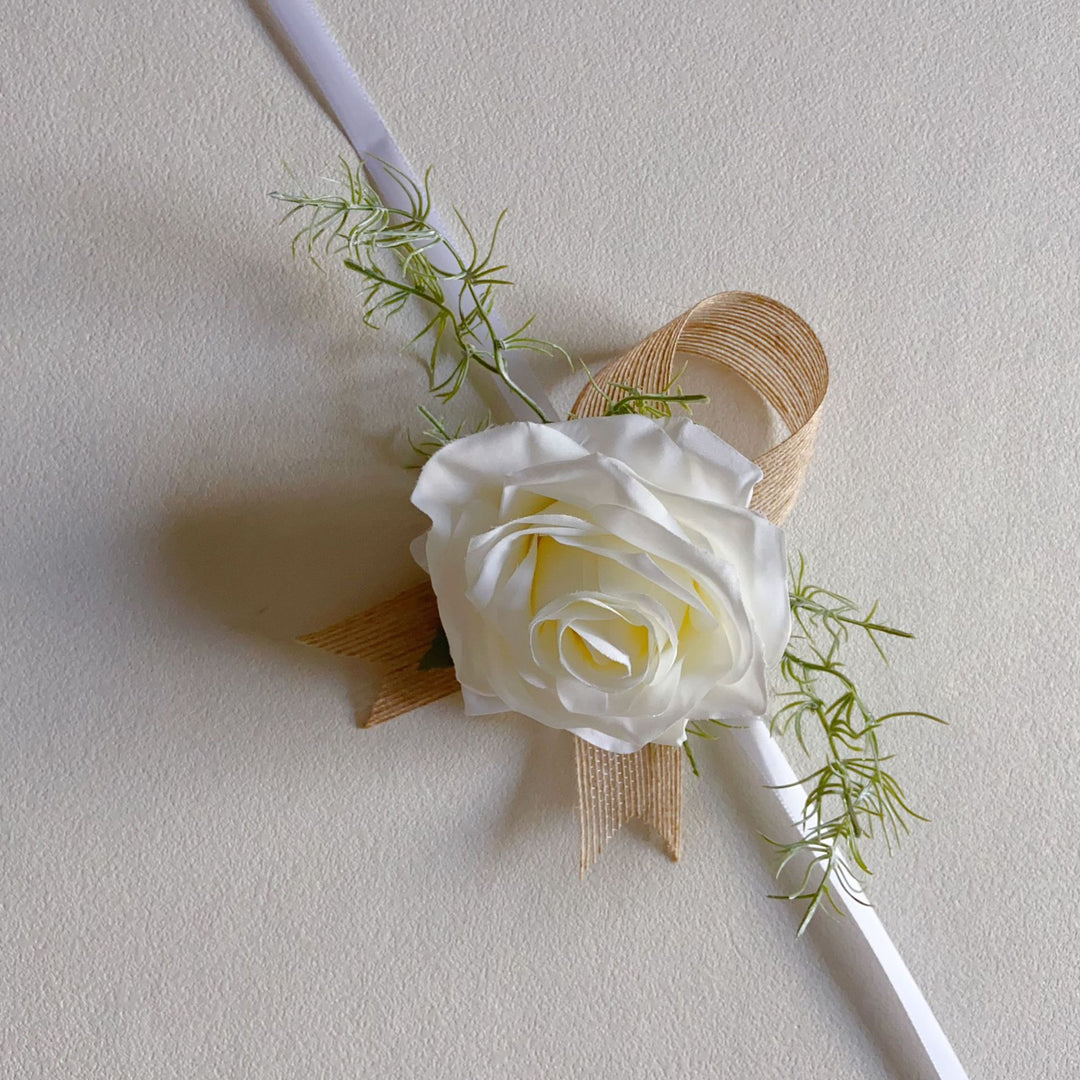 Elegant Floral Hair Corsage