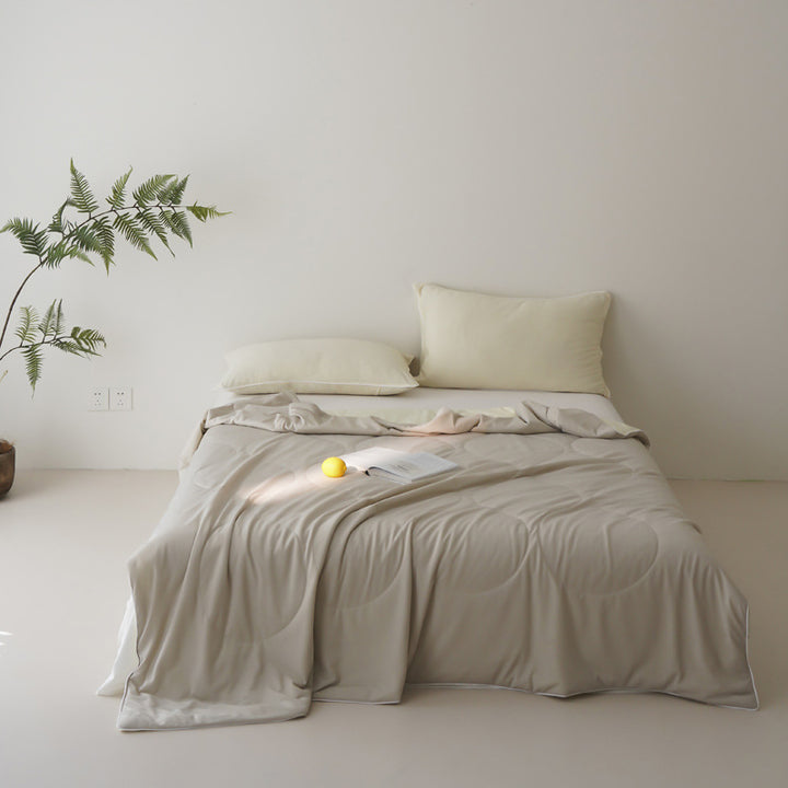 Women's high-quality microfiber blanket with stylish wave design Stornfield
