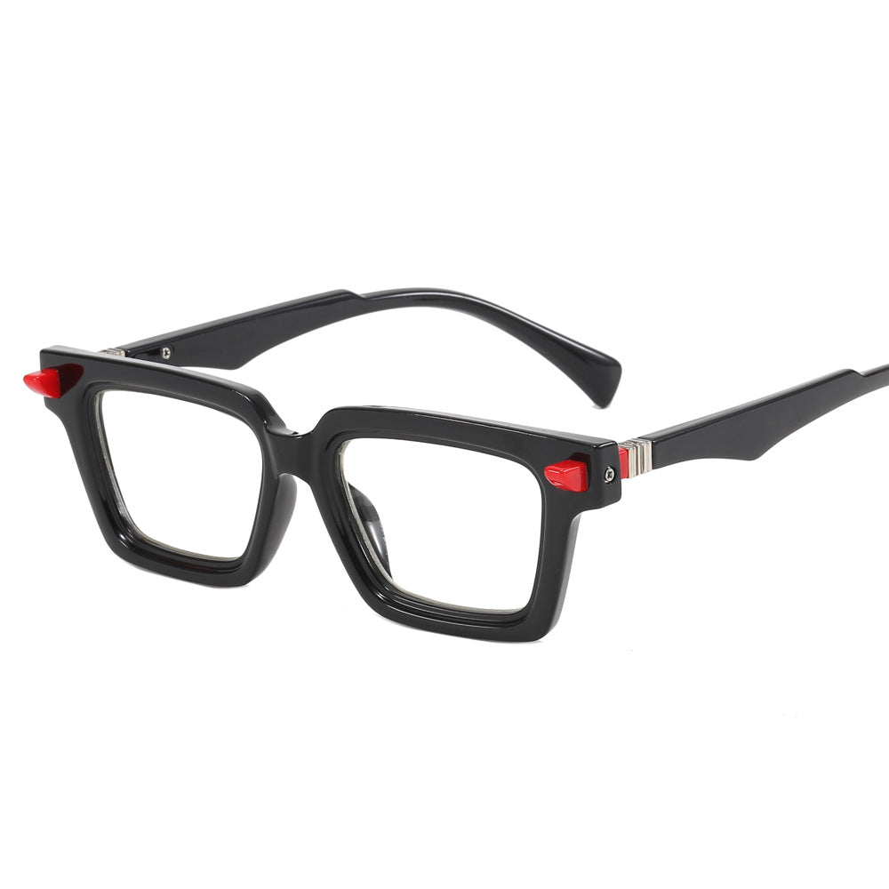 Women Vintage-inspired Sunglasses with Distinctive Frame Stornfield