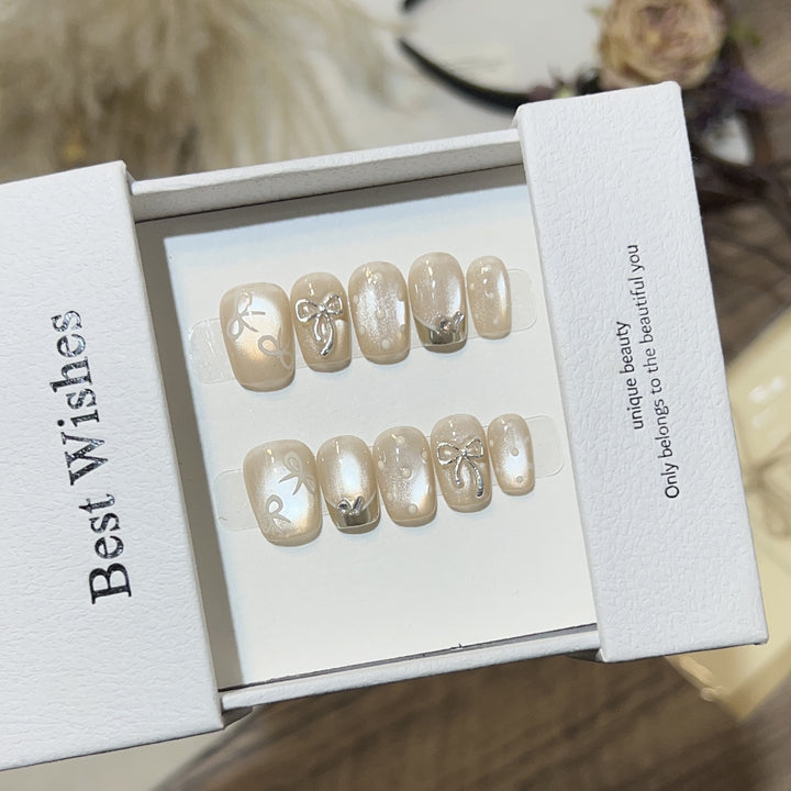 Elegant Bow-Embellished Press-On Nail Art Set Stornfield