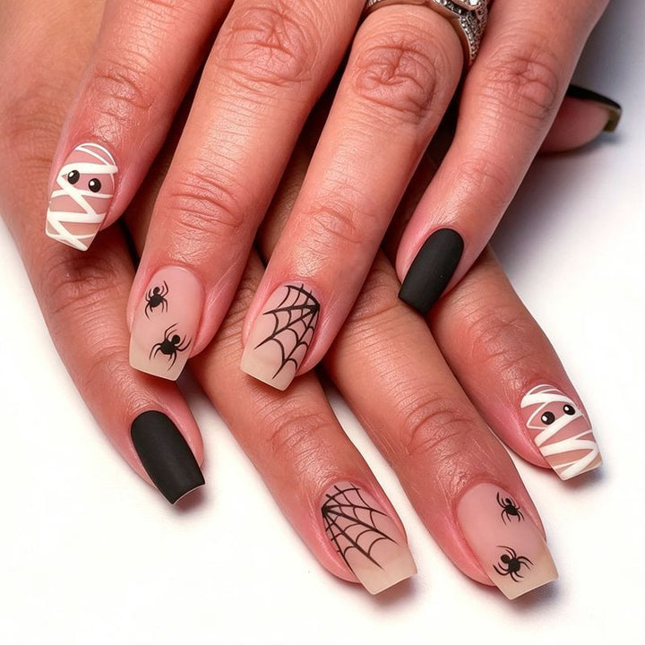 Halloween-Themed Press-On Nail Art Set Stornfield