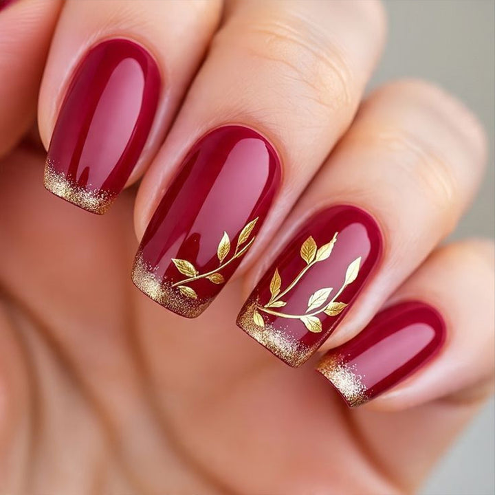Artificial nails with golden leaf patterns Stornfield