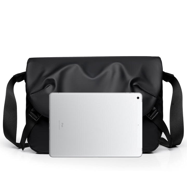 Water-Resistant Messenger Bag Stornfield
