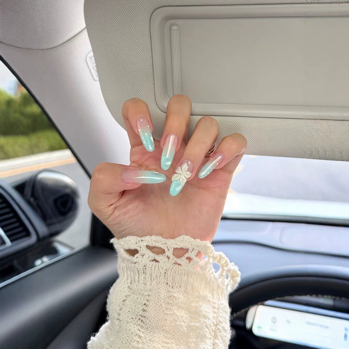Artistic Press-On Nail Art Set with Floral and Ombre Design