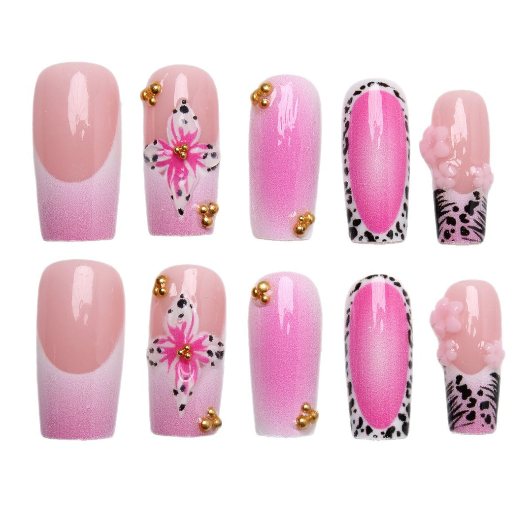 Exclusive artificial nail tips with floral accents Stornfield