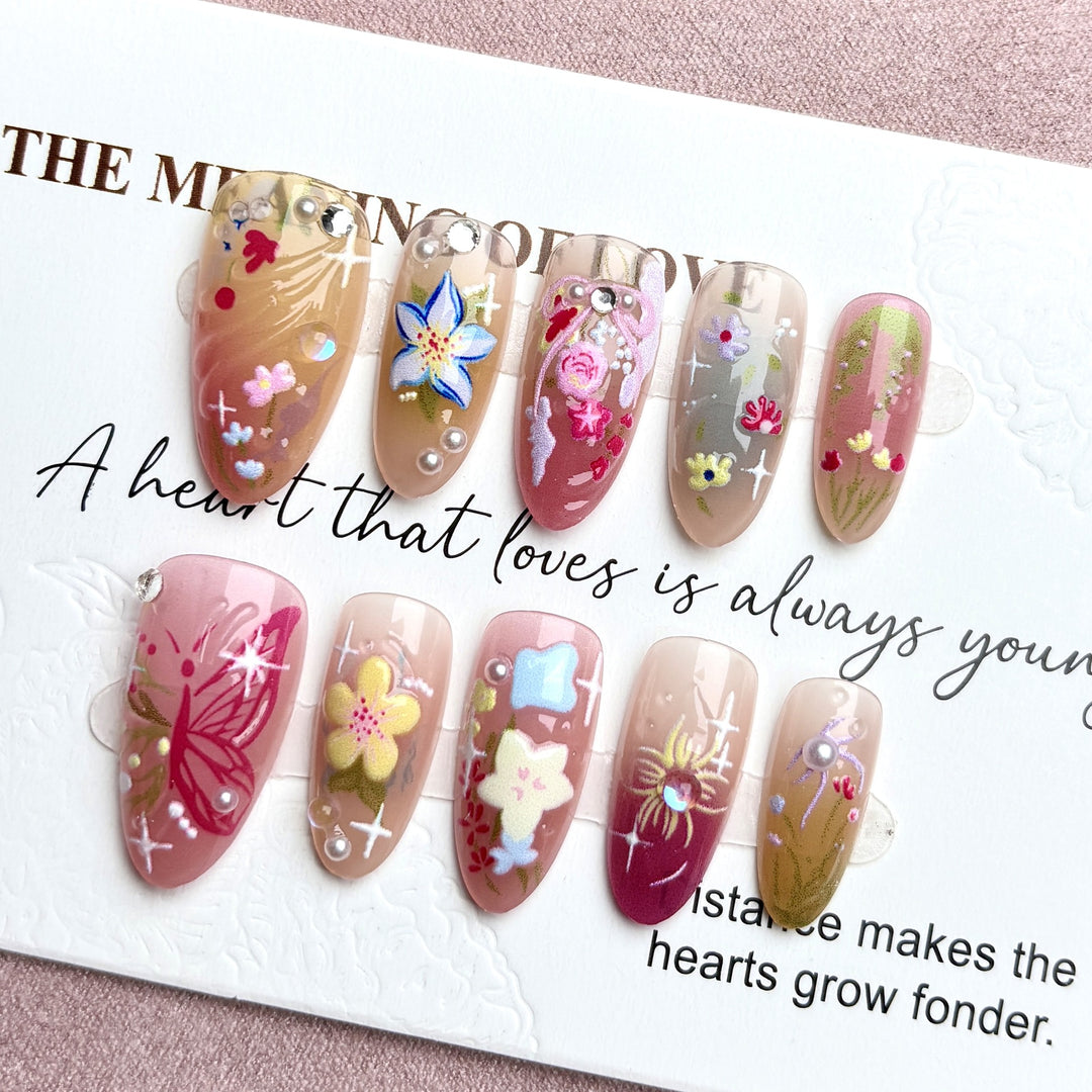 Artistic Floral Press-On Nail Set