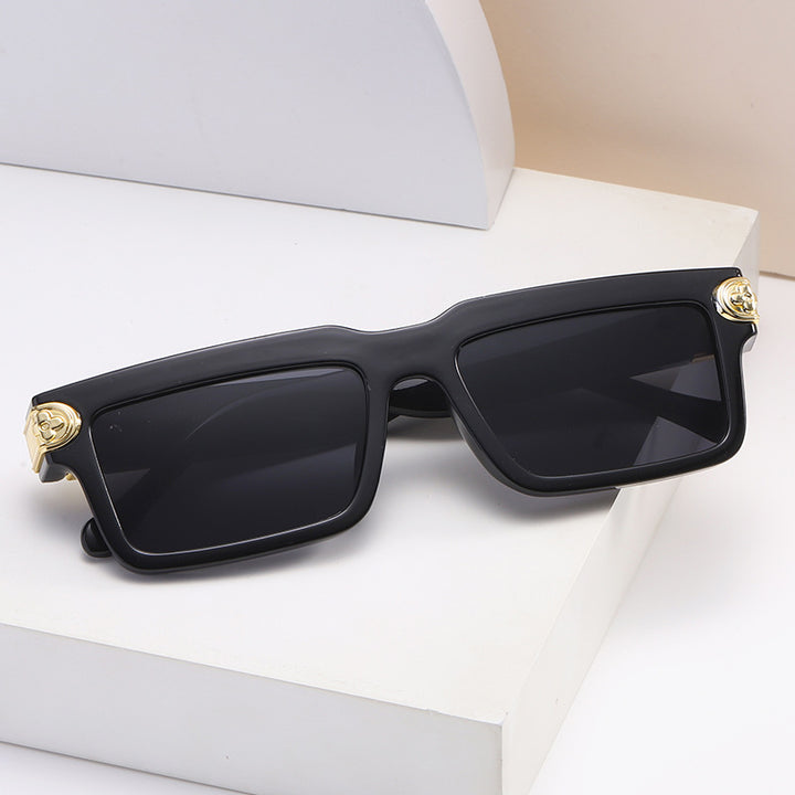 Women's fashionable sunglasses in innovative square design Stornfield