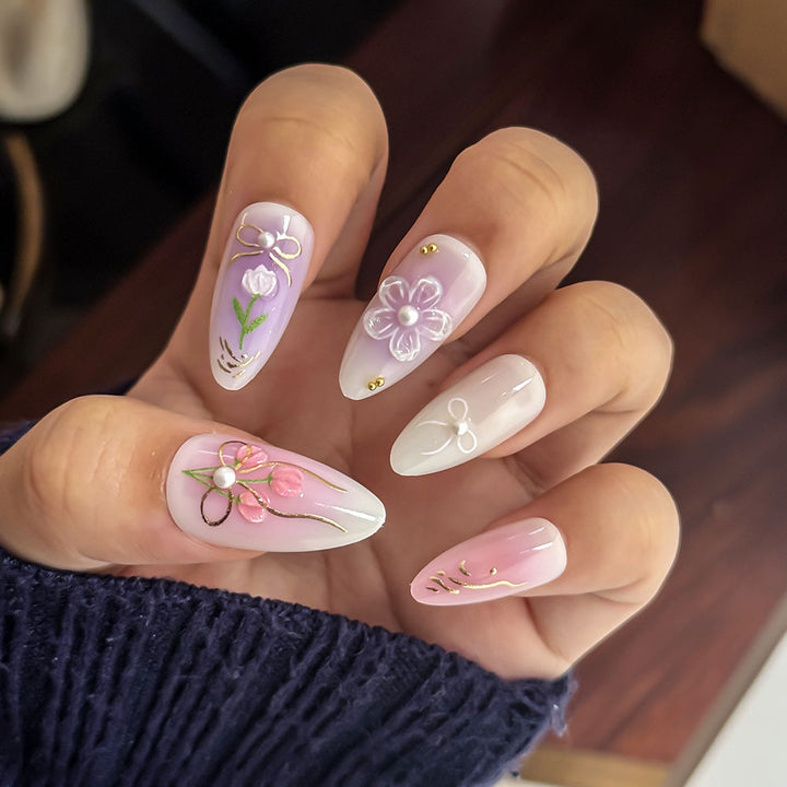 Elegant Floral-Design Press-On Nail Set Stornfield