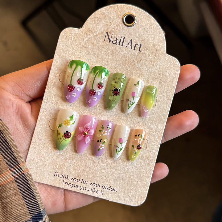 Artistic Floral-Themed Press-On Nails Stornfield