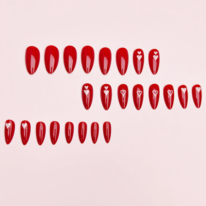 Artificial nails with romantic heart design Stornfield