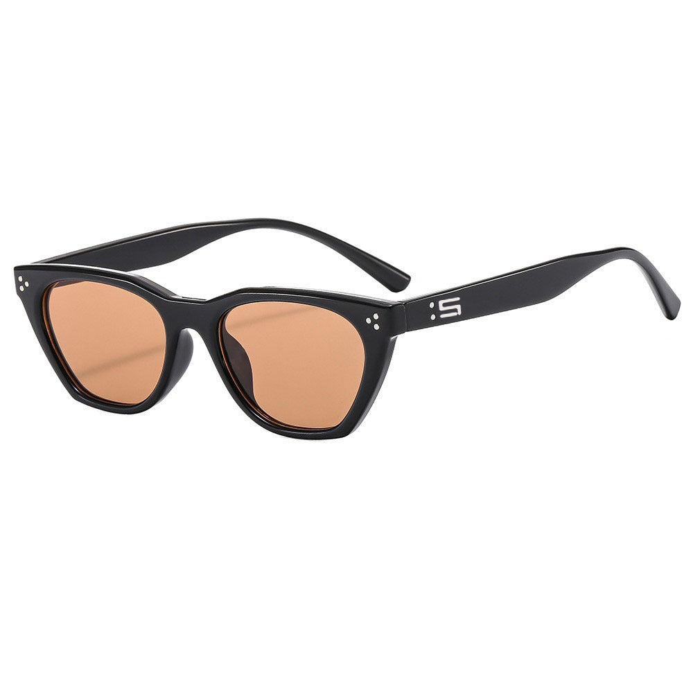 Women Retro-inspired Sunglasses with Distinctive Frame Stornfield