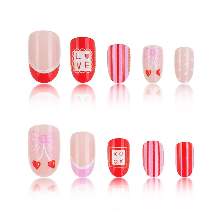 Festive Nail Art Design Stornfield